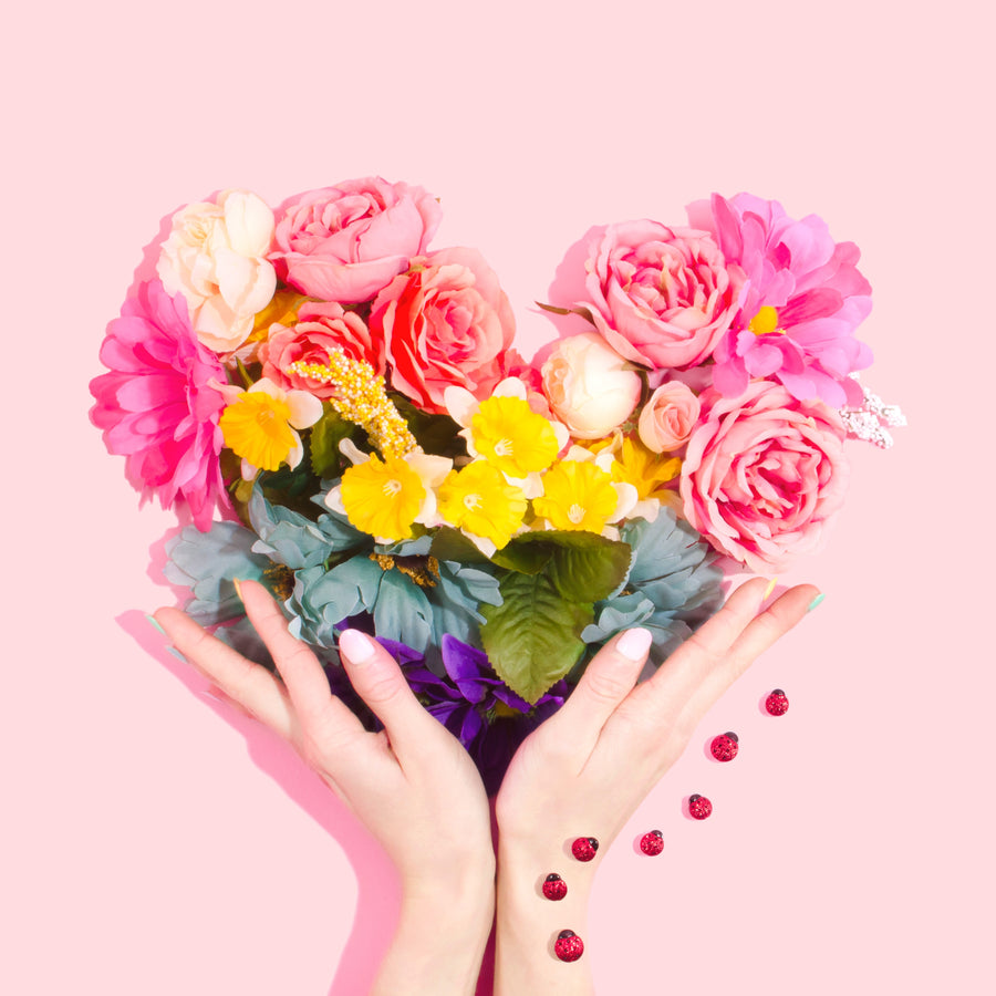 זר פרחים טרי באגרטל